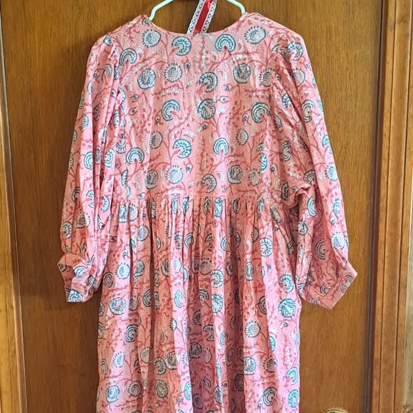 BUNDLE OF TWO M/L Block Print Indian Dresses, Bohemian, flowy and cool, pink/tan - Picture 9 of 10